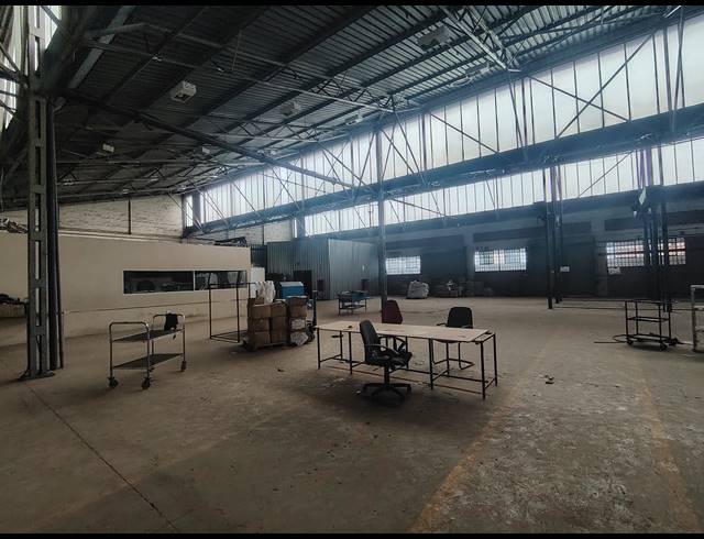 3,715M² WAREHOUSE TO LET IN HERIOTDALE